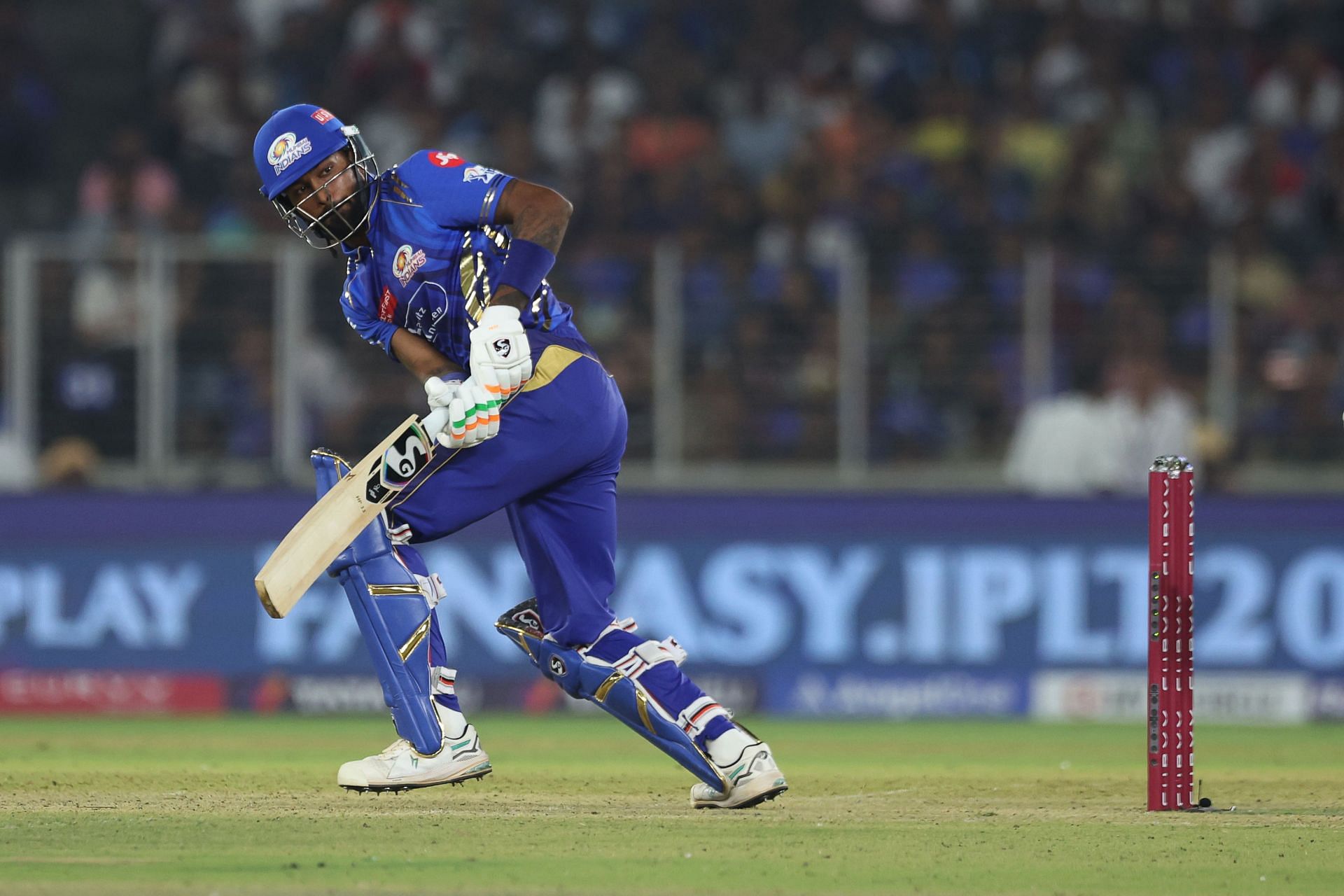 Hardik Pandya should look to bat at number five for MI against KKR. (Image Source: Getty)